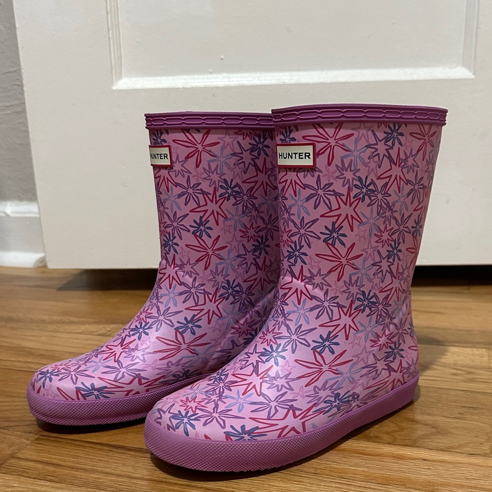 Hunter Kids Purple Star Pattern Rain Boots - Picture 3 of 8